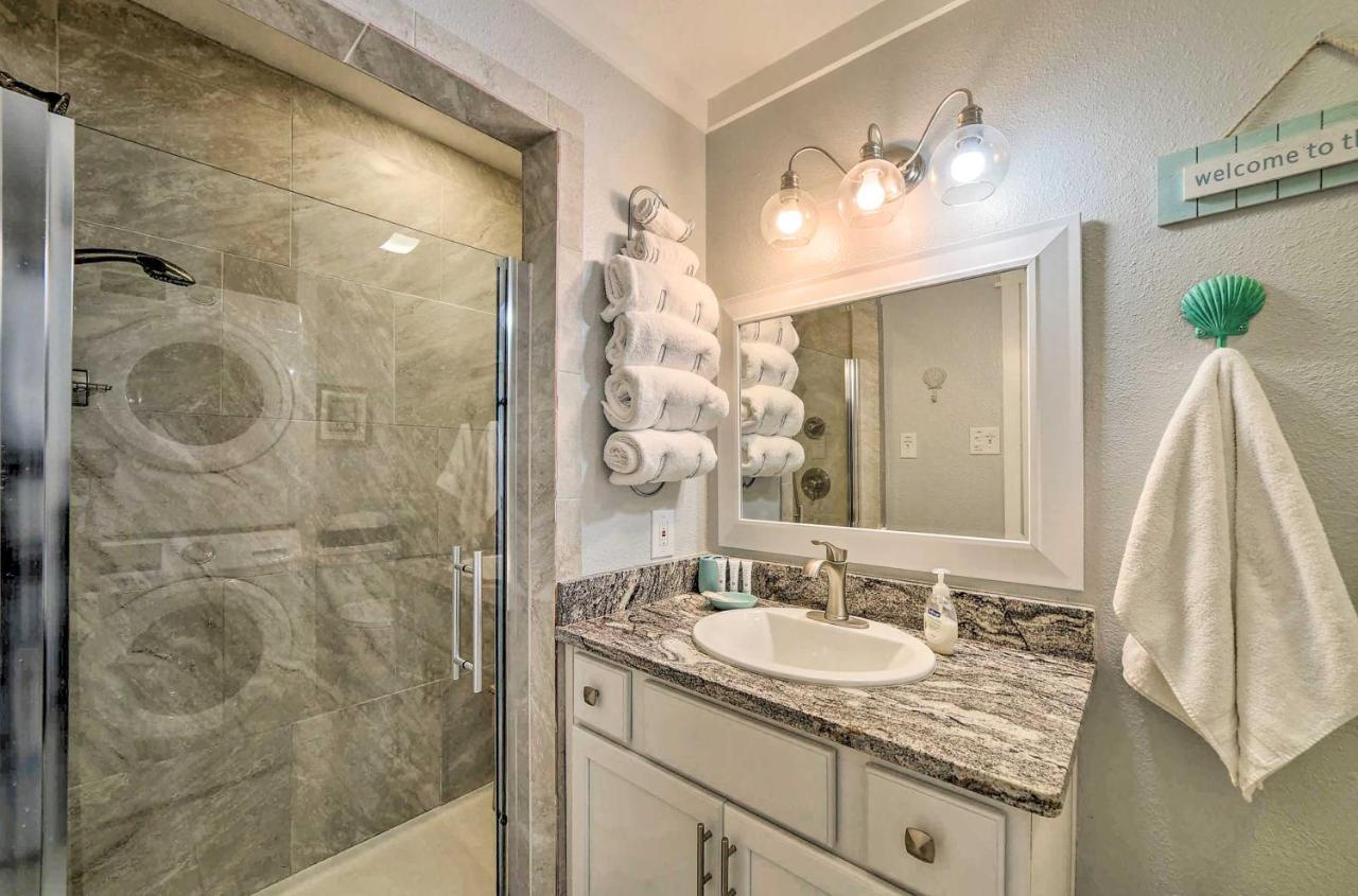 Port Aransas Condo With Outdoor Pool - Pets Welcome! Mustang Beach Экстерьер фото